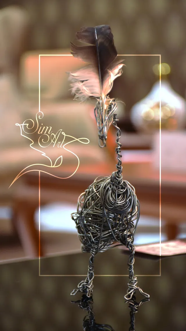 Feather-head bird — wire sculpture by Pouya